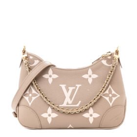 LOUIS VUITTON Boulogne Crossbody Bag Dove Gray/Cream M13224