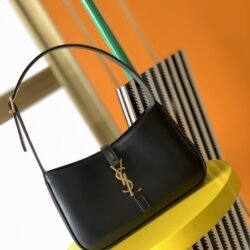 YSL SAINT LAURENT smooth Calf Leather Shoulder Bag Hobo Bag