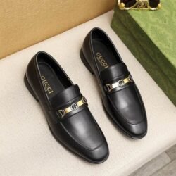 GUCCI  Men's Cowhide Leather Shoes Suit Shoes black