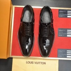 LOUIS VUITTON Men Cowhide Leather Shoes Suit Shoes 2 color