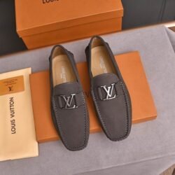 LOUIS VUITTON Men Loafer Cowhide Leather Suit Shoes 3 color Velvet