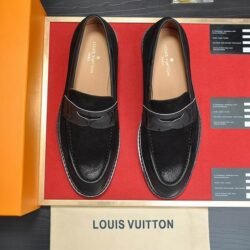 LOUIS VUITTON Men Cowhide Leather Shoes Suit Shoes 2 color