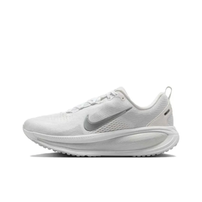 NIKE Vomero 18 'White Photon Dust' HM6804-104