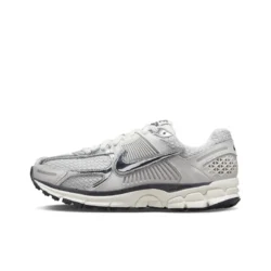 Nike Air Zoom Vomero 5 'Photon Dust Metallic Silver' FD0884-025